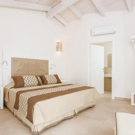 La Vinia Bed&wine Experience - Adults Only סאסארי