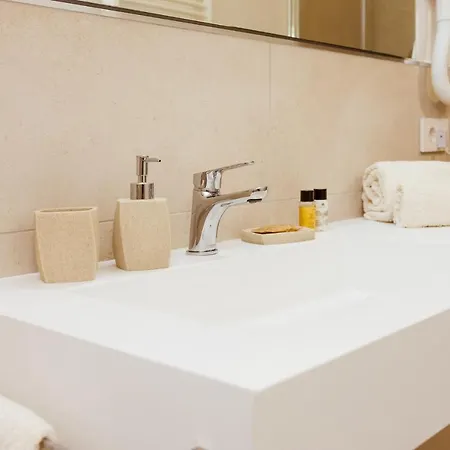 La Vinia Bed&wine Experience - Adults Only *