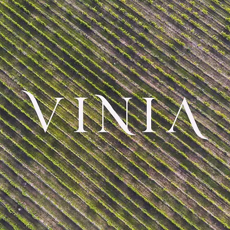 La Vinia Bed&wine Experience - Adults Only בית חווה