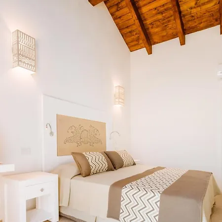 مزرعة للإقامة La Vinia Bed&wine Experience - Adults Only ساساري